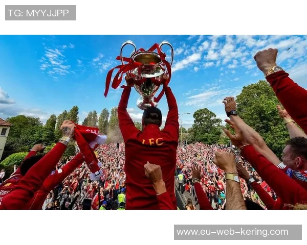 小贝重返欧冠舞台回忆往昔荣耀与激情的足球岁月 小贝重返欧冠舞台回忆往昔荣耀与激情的足球岁月